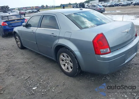 2006 Chrysler 300 z USA, uszkodzony, nr VIN 2C3LA43R56H526127